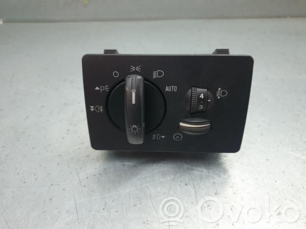 Light switch   7M5T13A024CA,04069730