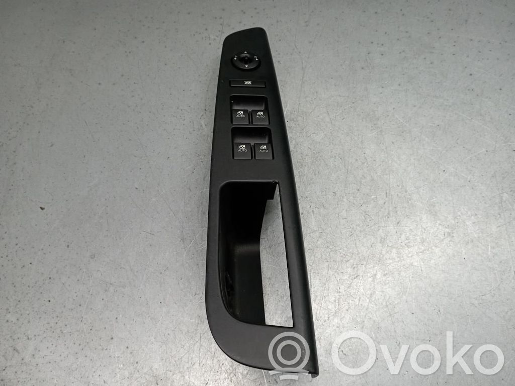 Electric window control switch   935701H120