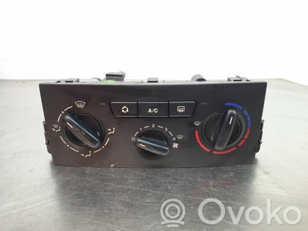 Peugeot 207 Climate control unit 
