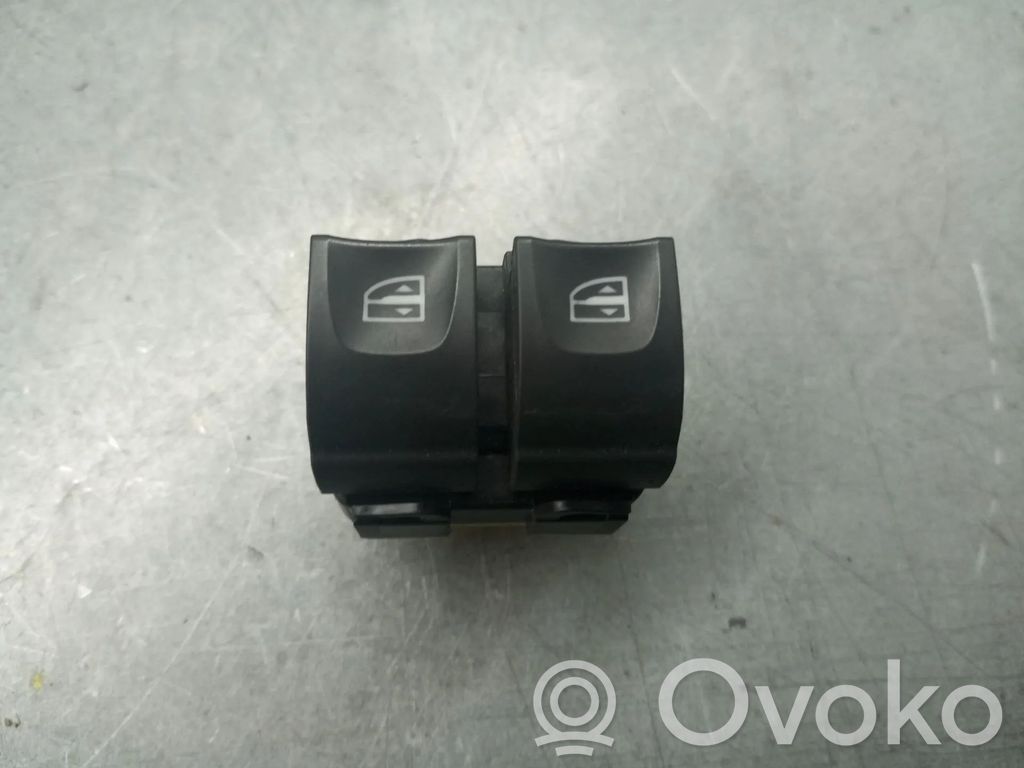 Interruptor del elevalunas eléctrico   254118044R,10023897