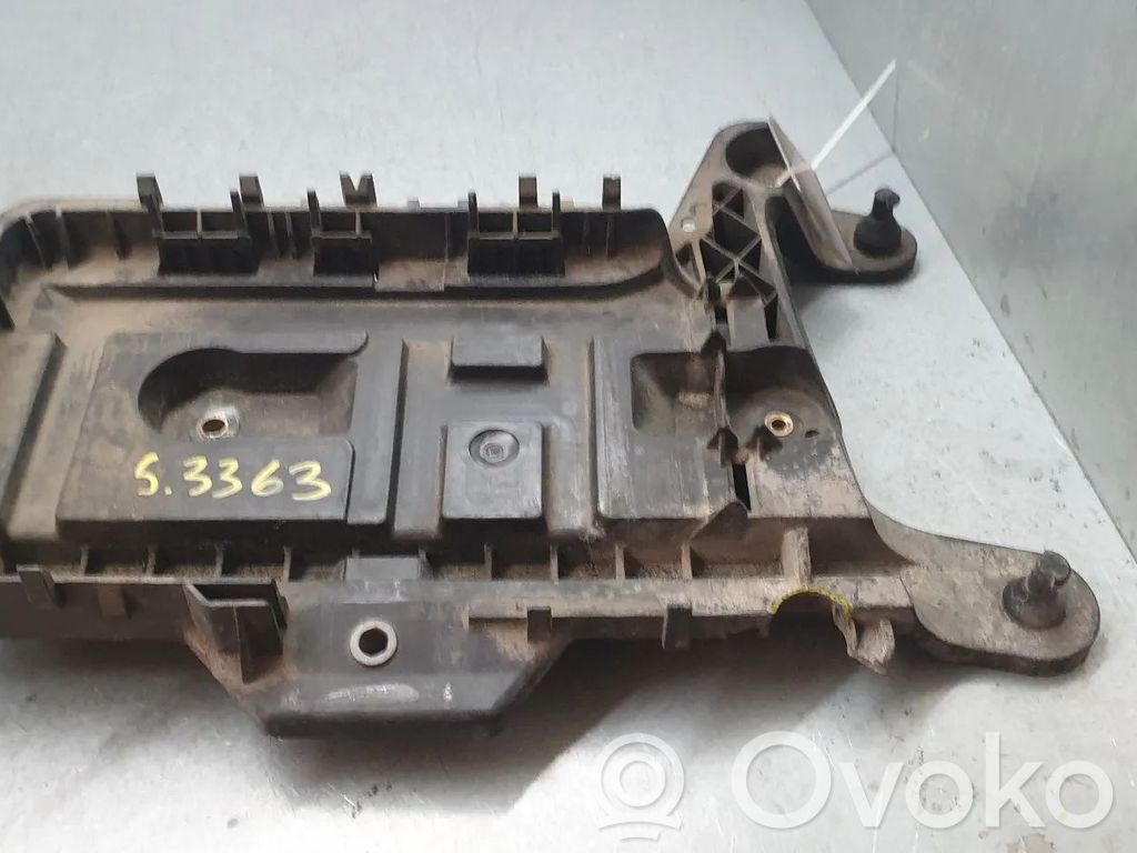 Podstawa / Obudowa akumulatora   1K0915333H