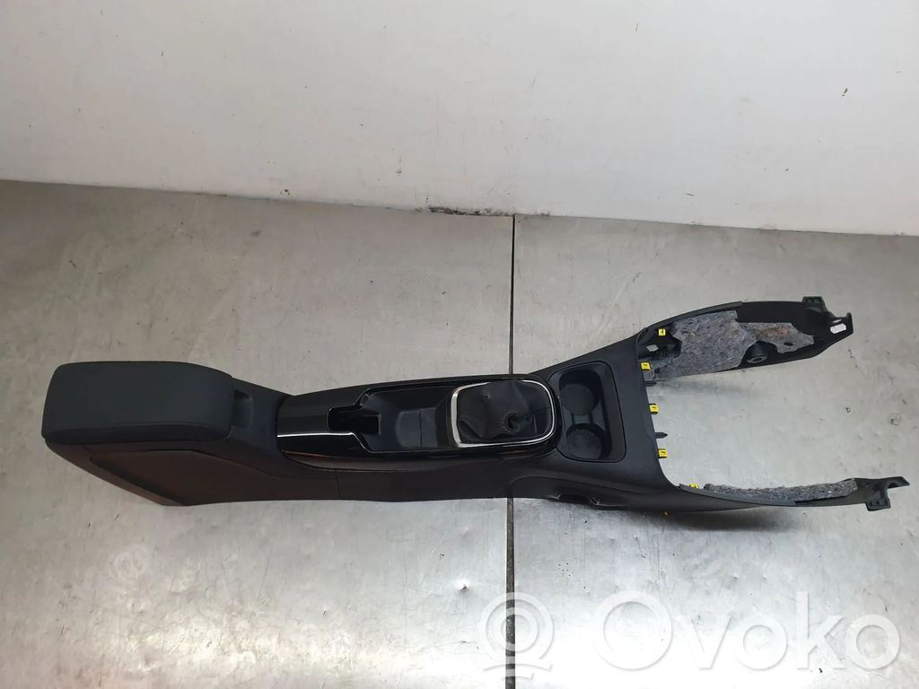 Armrest   9802294677,9802294777