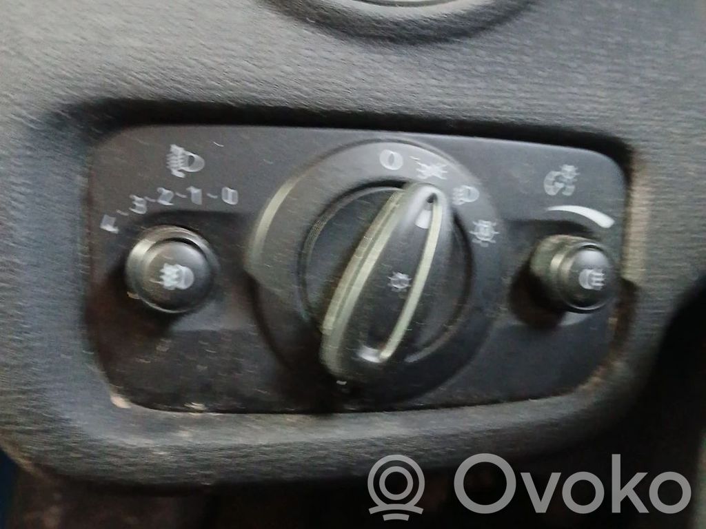 Light switch