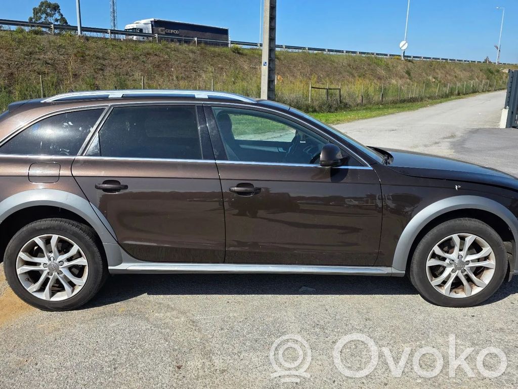 Audi RS4 B8 Meccanismo di sollevamento del finestrino posteriore senza motorino