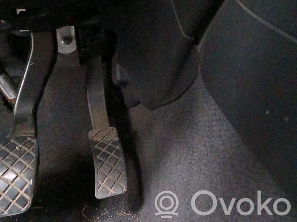 Audi RS4 B8 Pedală accelerație