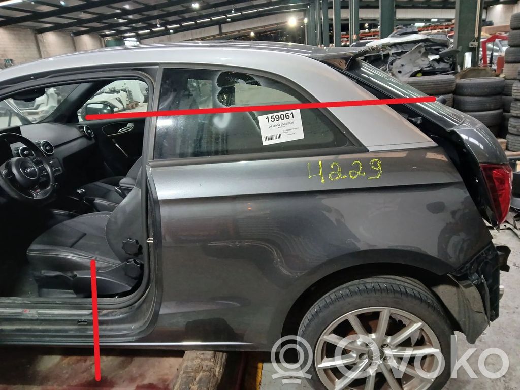 Panel lateral trasero