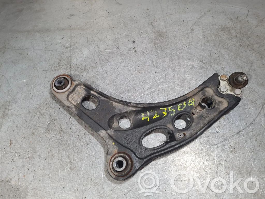 Renault Trafic III (X82) Wahacz przedni 