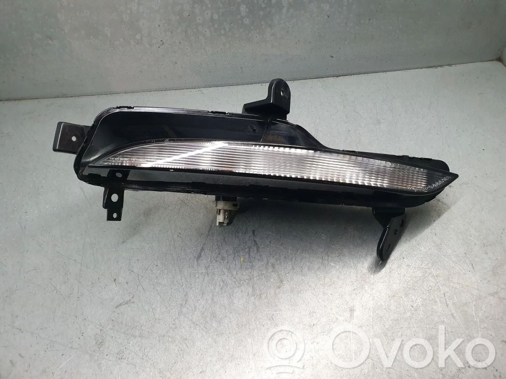 LED dienas gaisma   261306376R