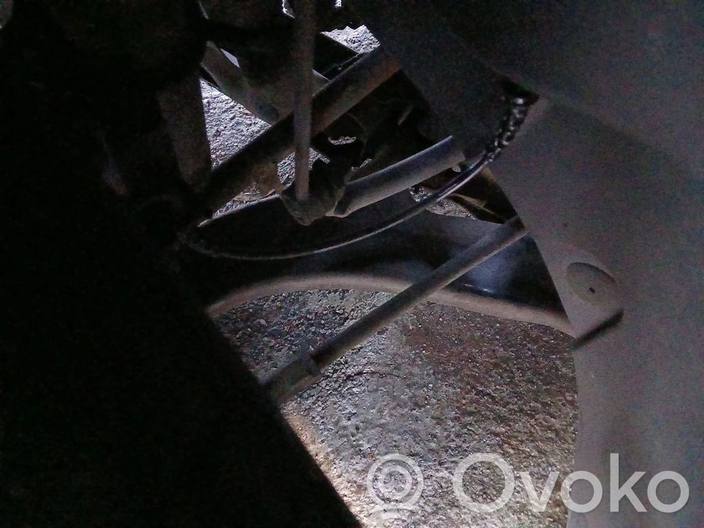 Renault Clio III Priekinė svirtis 