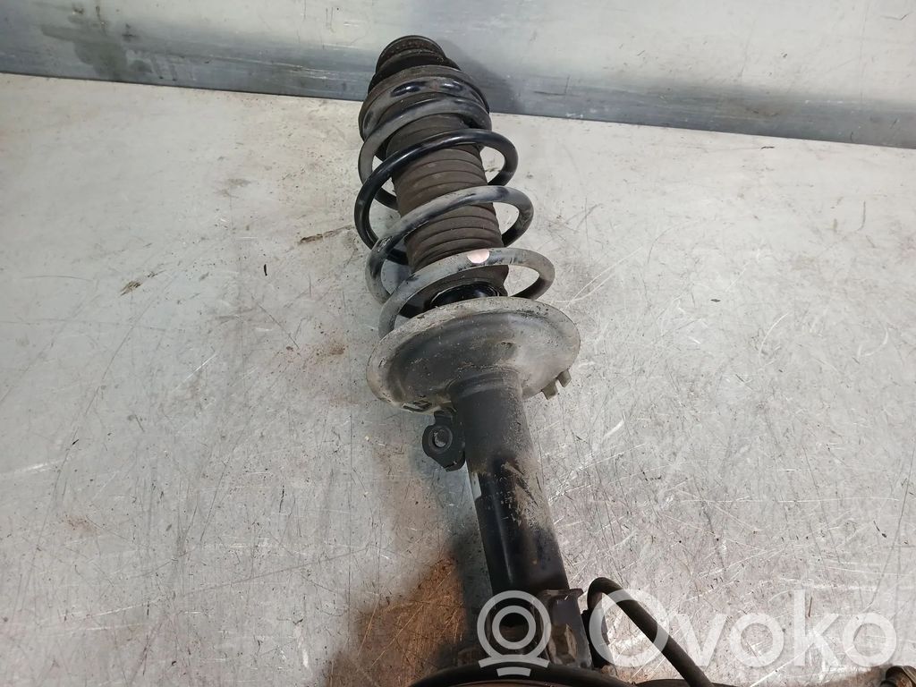 Toyota Yaris Amortyzator przedni 