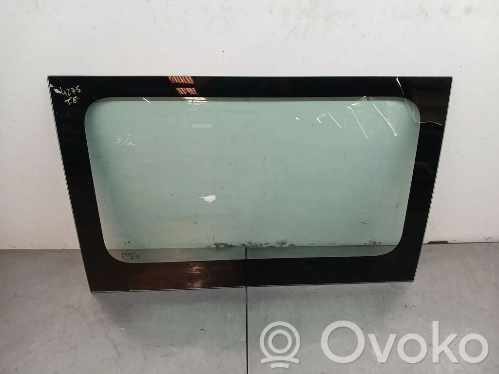 Vidrio lateral trasero   E143R001583