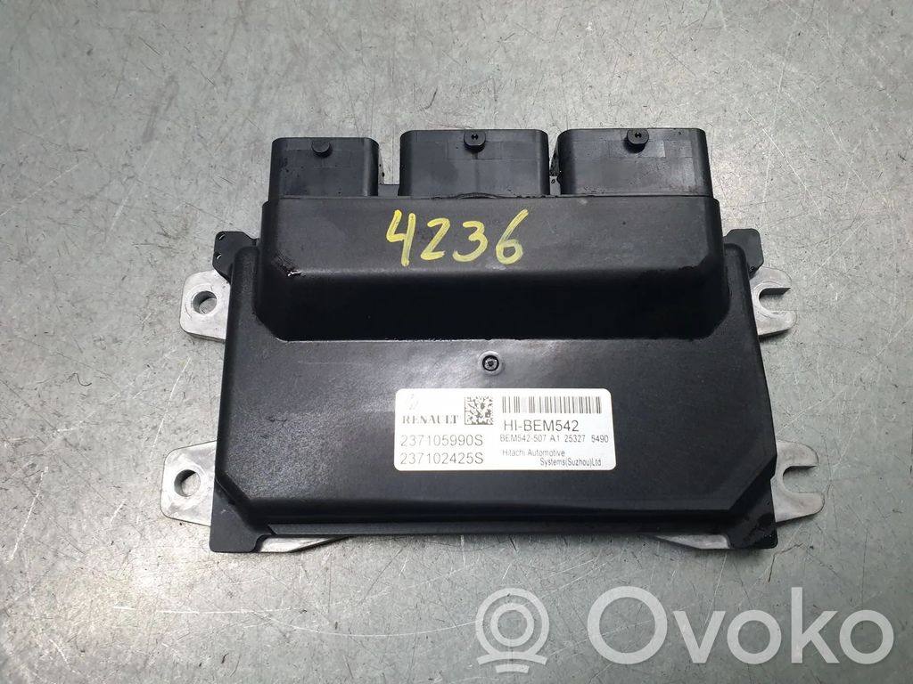 Sterownik / Moduł ECU   237105990S,237102425S