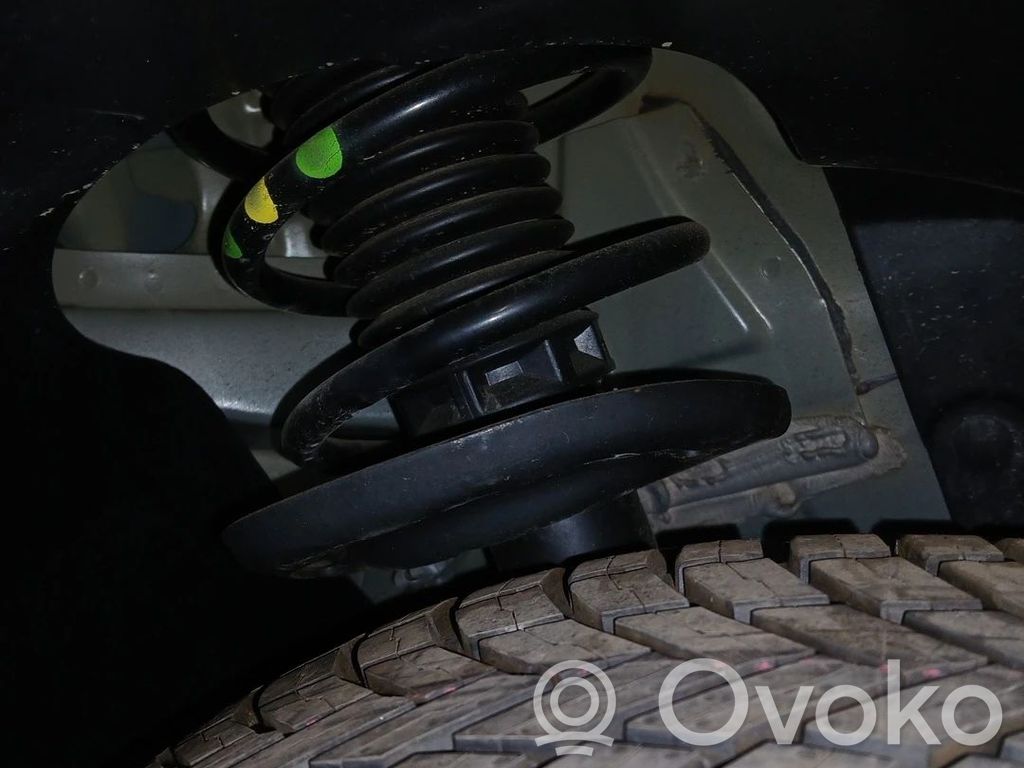 Citroen C3 Aircross Priekšpusē amortizators 