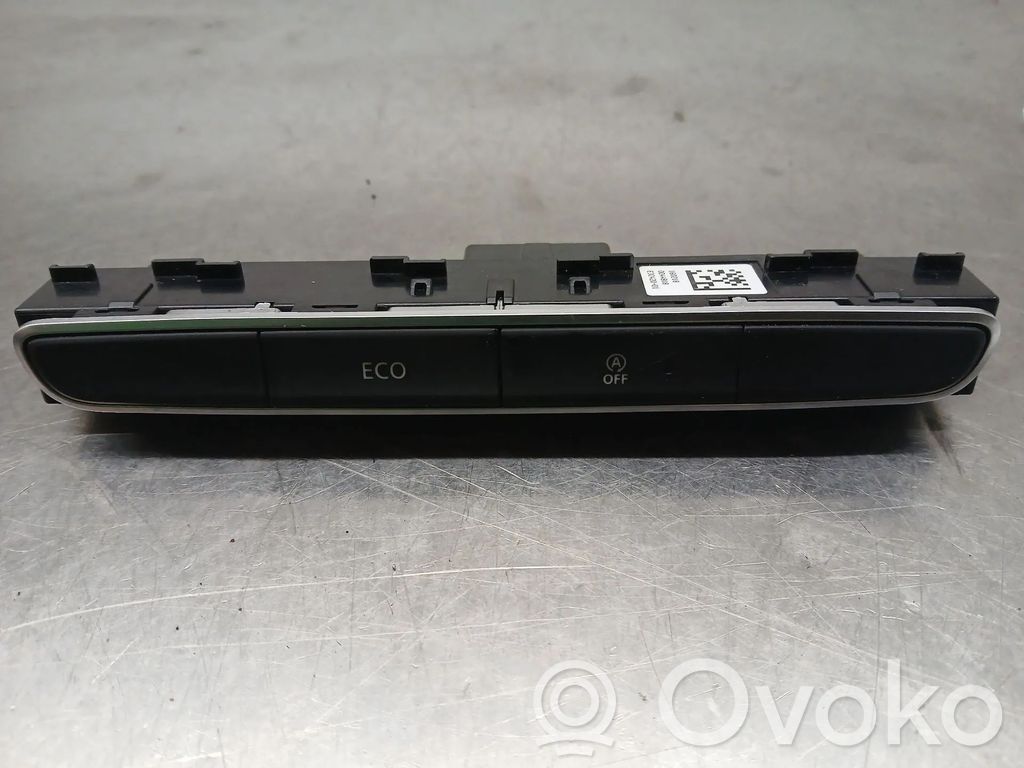 Multifunctional control switch/knob   E3241001