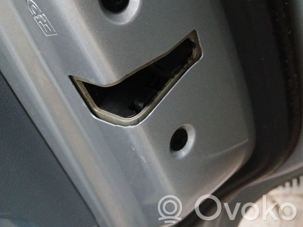 Rear door lock   1686088,1755738,2095156,5148424,5291638,AM5AR26412CA,AM5AR26412CB,AM5AR26412CC,AM5AR26412CE,AM5AR26412CF
