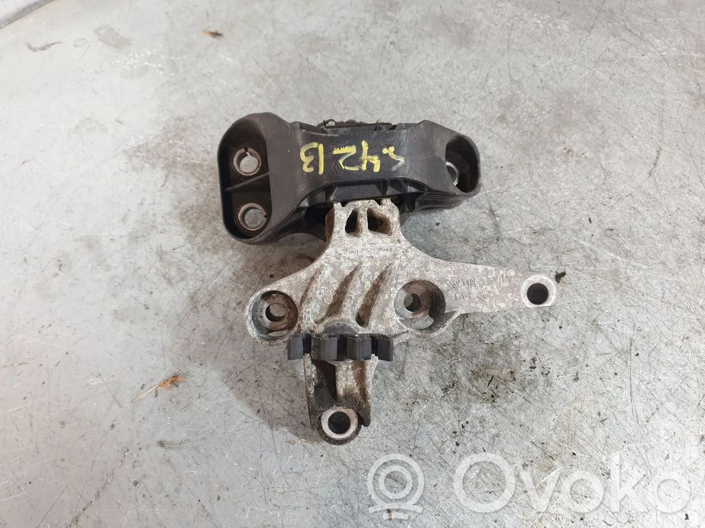 Supporto di montaggio del motore   112100024R
