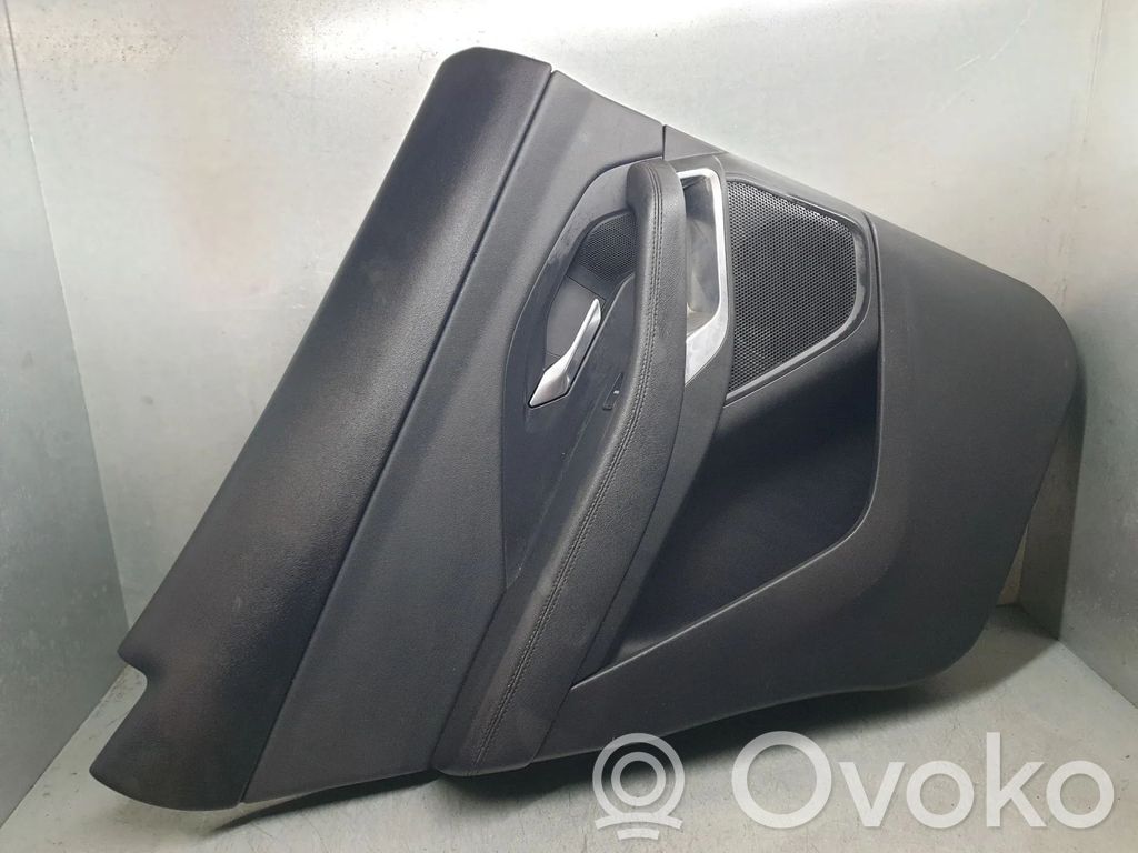 Apšuvums aizmugurējām durvīm   J9C320987AW,T8070999700