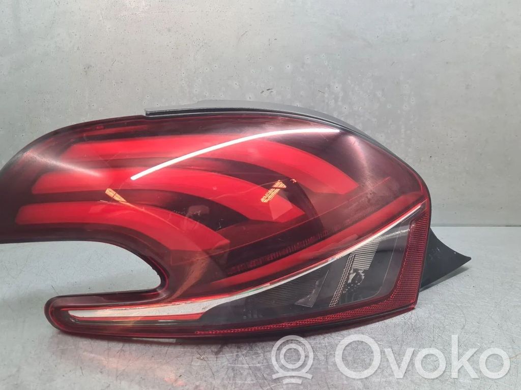 Peugeot 208 I Takaluukun takavalot