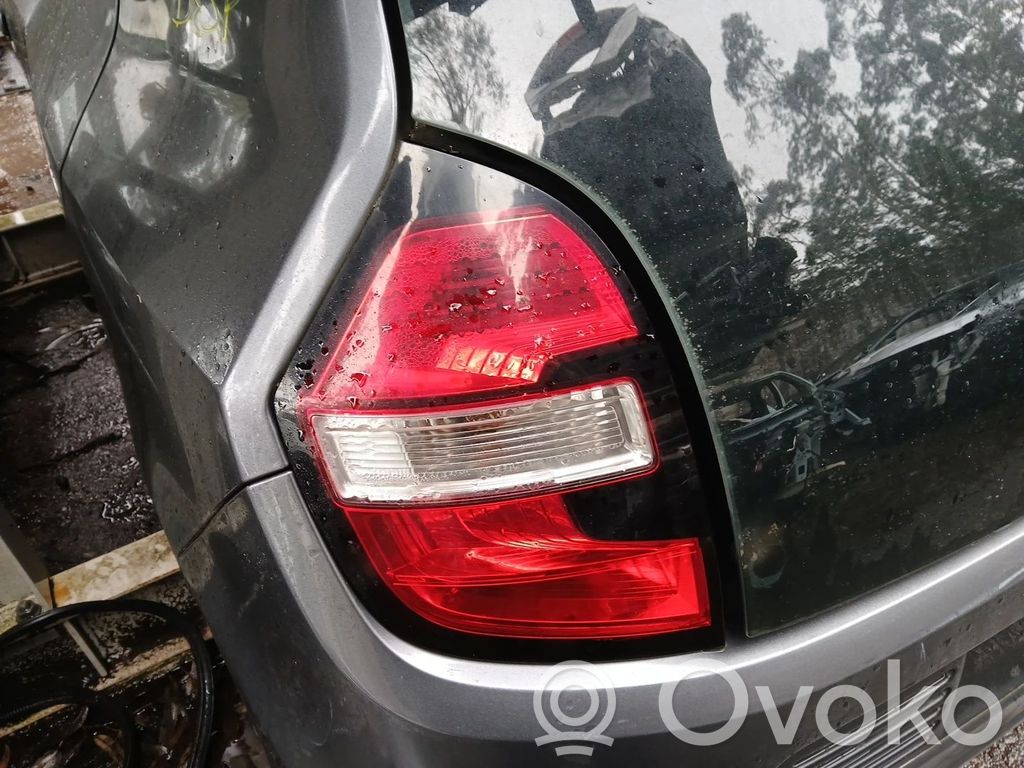 Renault Twingo III Takaluukun takavalot