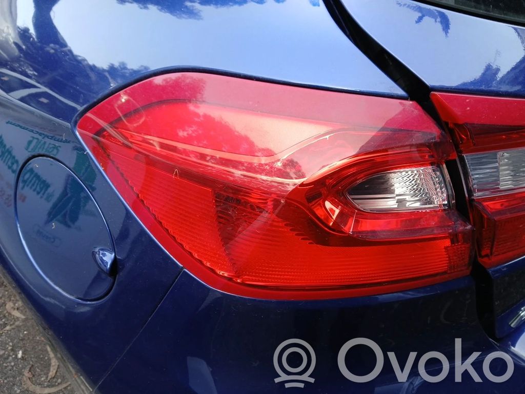 Ford Fiesta Lampy tylnej klapy bagażnika 