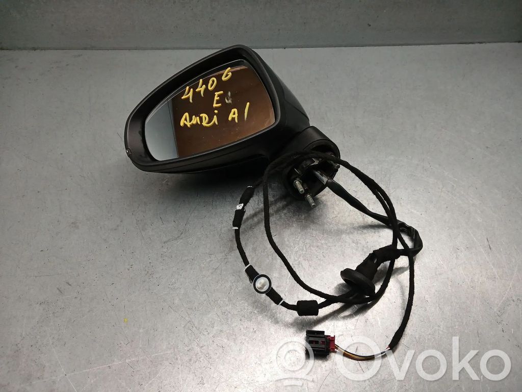 Audi A1 Front door electric wing mirror 