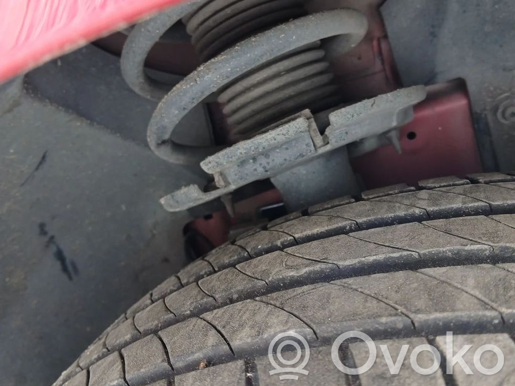 Ford Focus Priekšpusē amortizators 