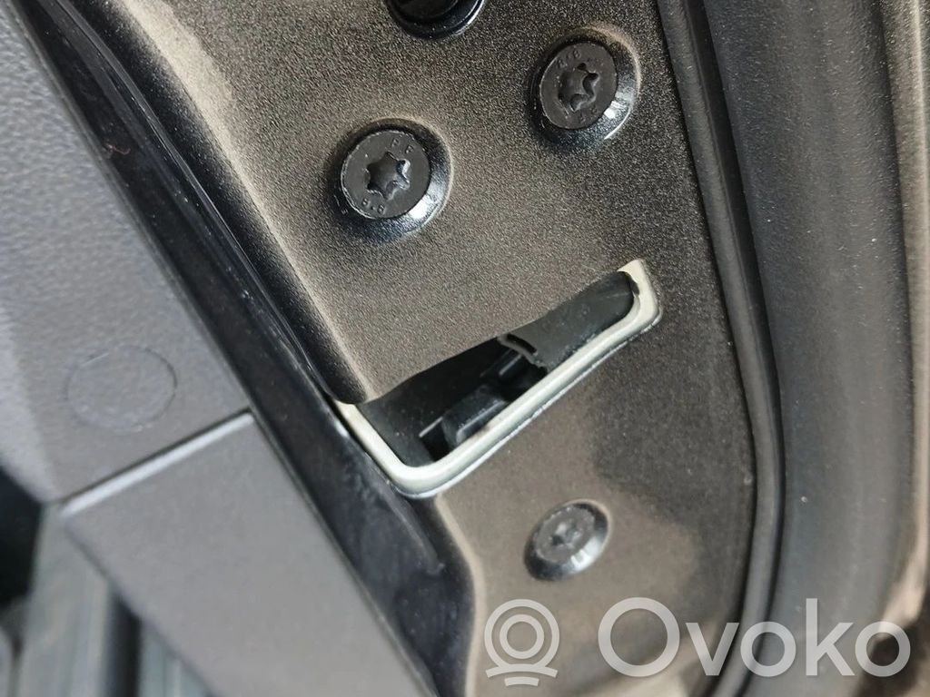 Ford Grand C-MAX Priekšpusē slēdzene 