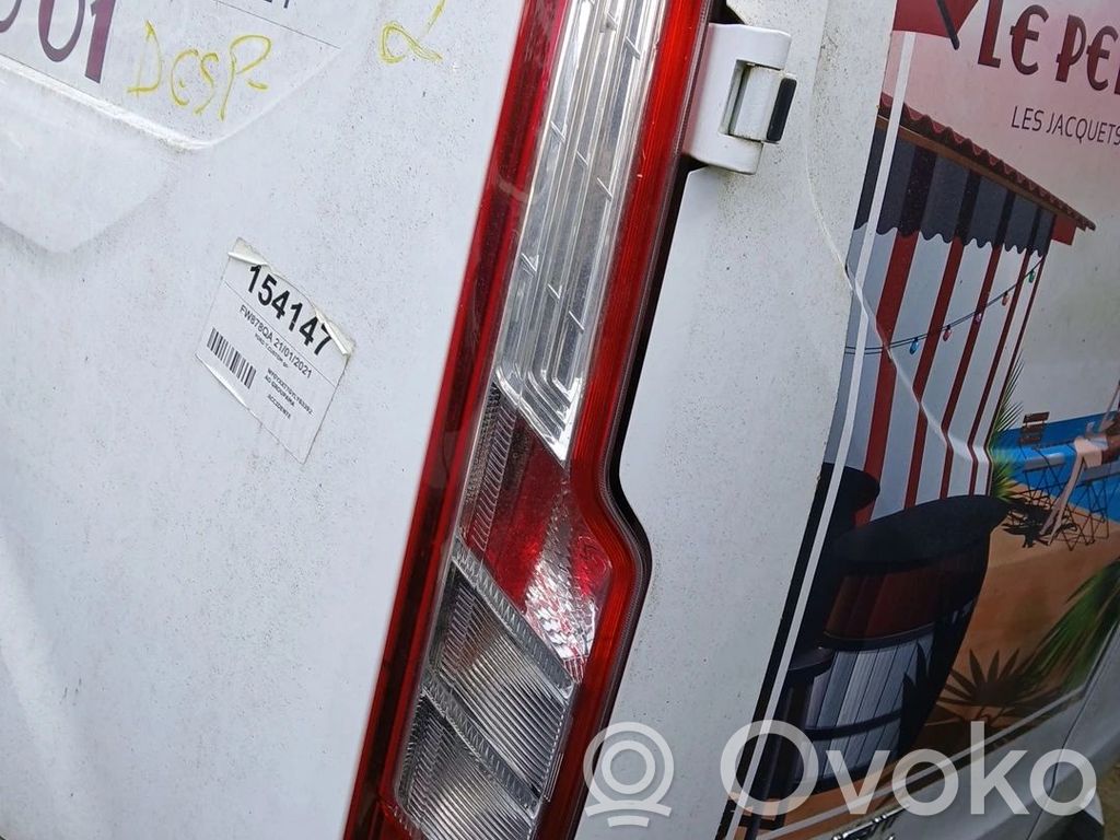 Ford Transit Takaluukun takavalot 