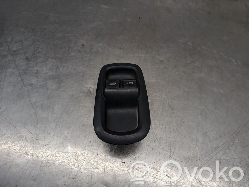 Ford Transit Przyciski szyb 