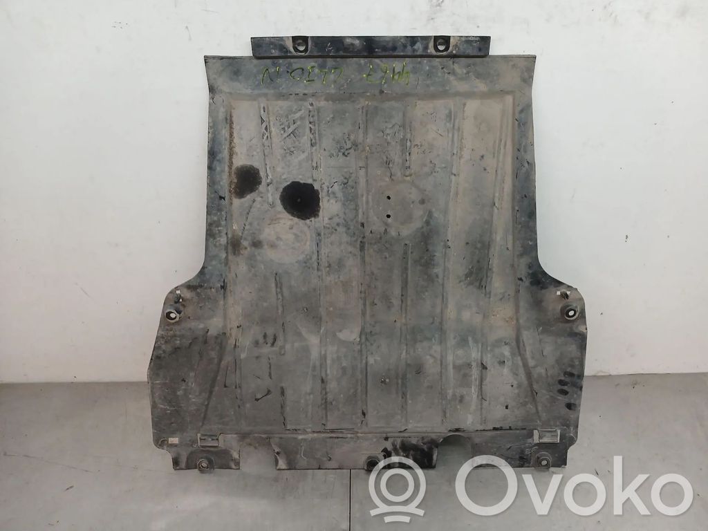 Engine splash shield/under tray   8200520829,8200520832