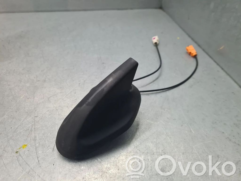 Peugeot 208 II Antena radiowa 