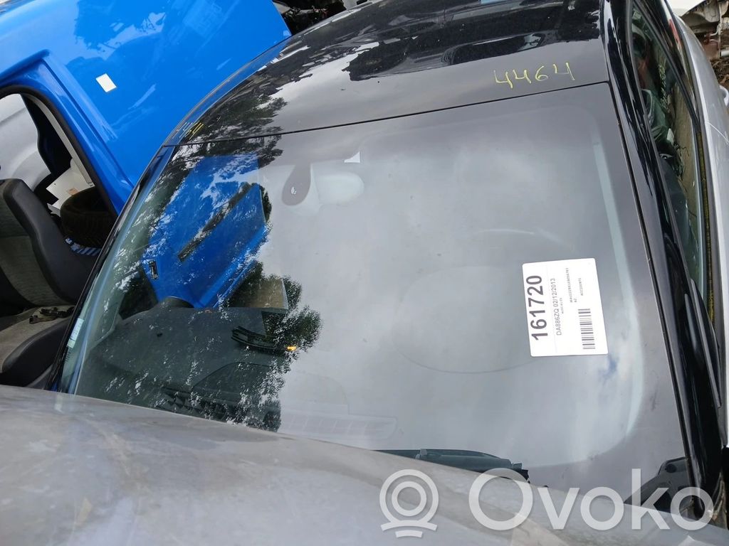 Audi A1 Priekšējā loga stikls 