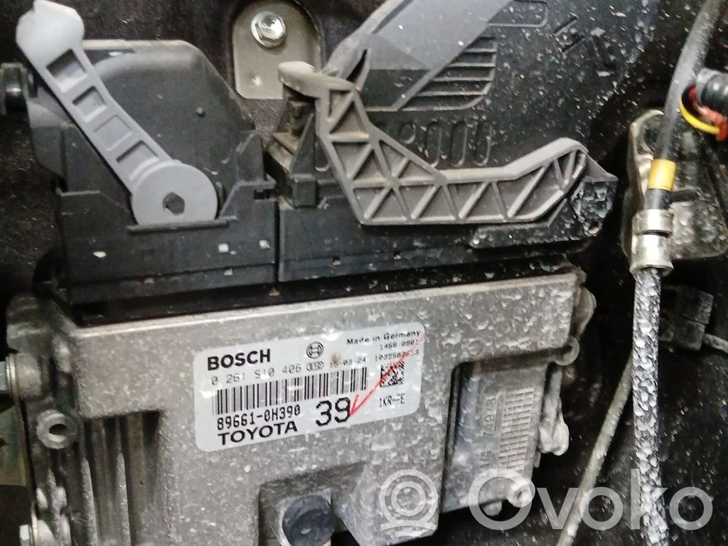 Unidad de control/módulo del motor   896610H390