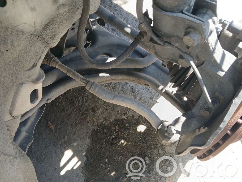 Toyota Yaris Etutukivarsi 