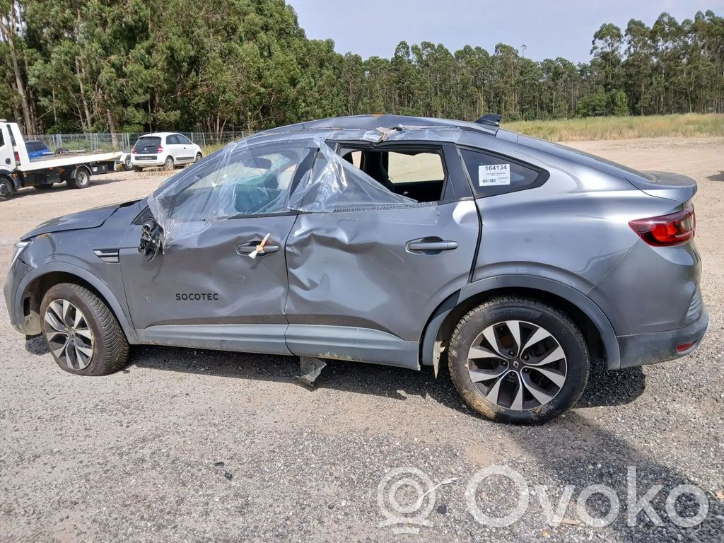 Renault Arkana Macara geam spate fără motor 