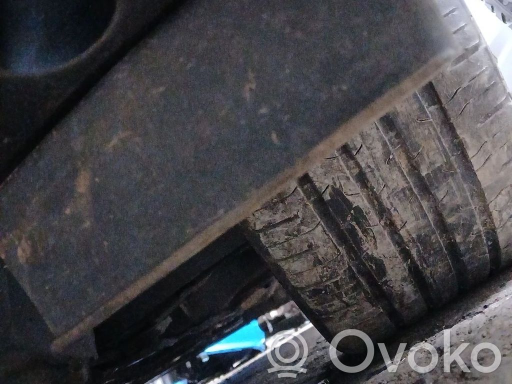 Nissan Micra K14 Fuso a snodo con mozzo ruota anteriore