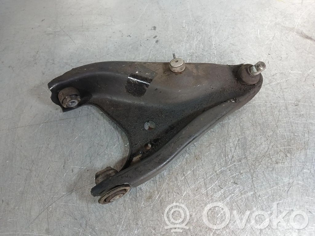 Dacia Dokker Brazo de suspensión delantero 