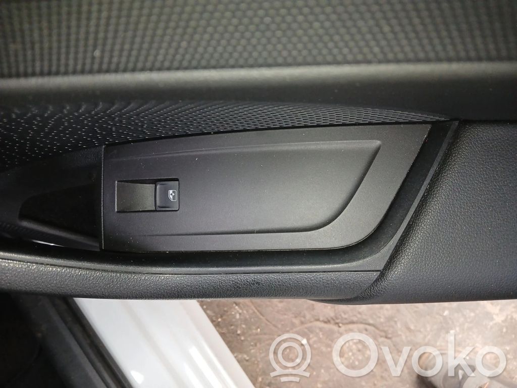 Skoda Octavia Mk4 Interruttore di controllo dell’alzacristalli elettrico 