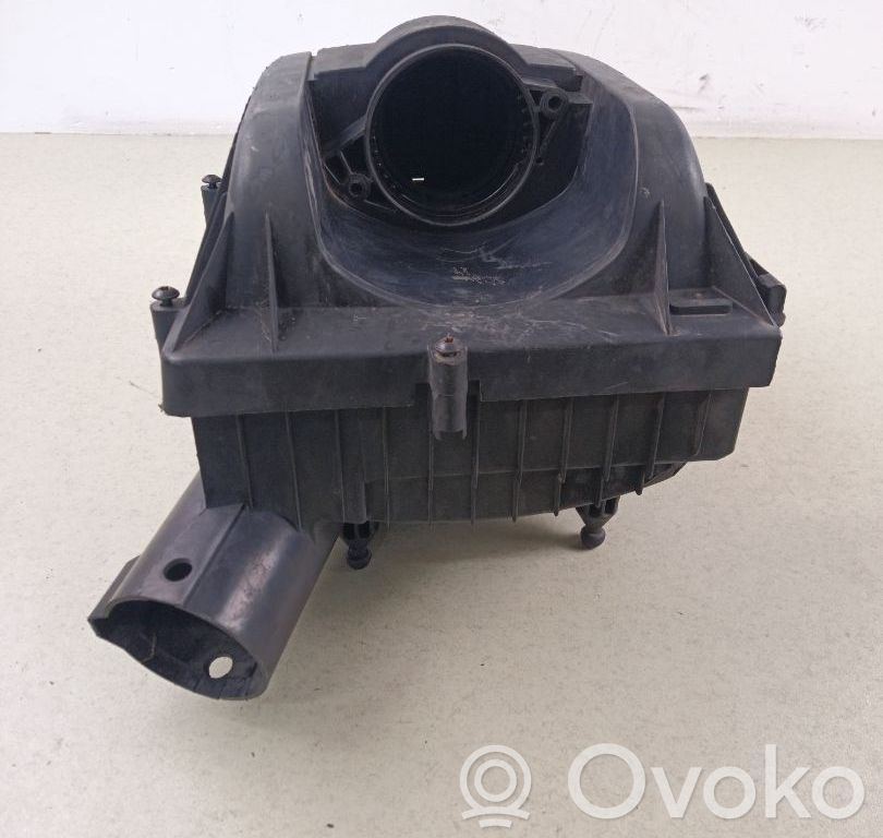 Nissan Interstar Luftfilterkasten 