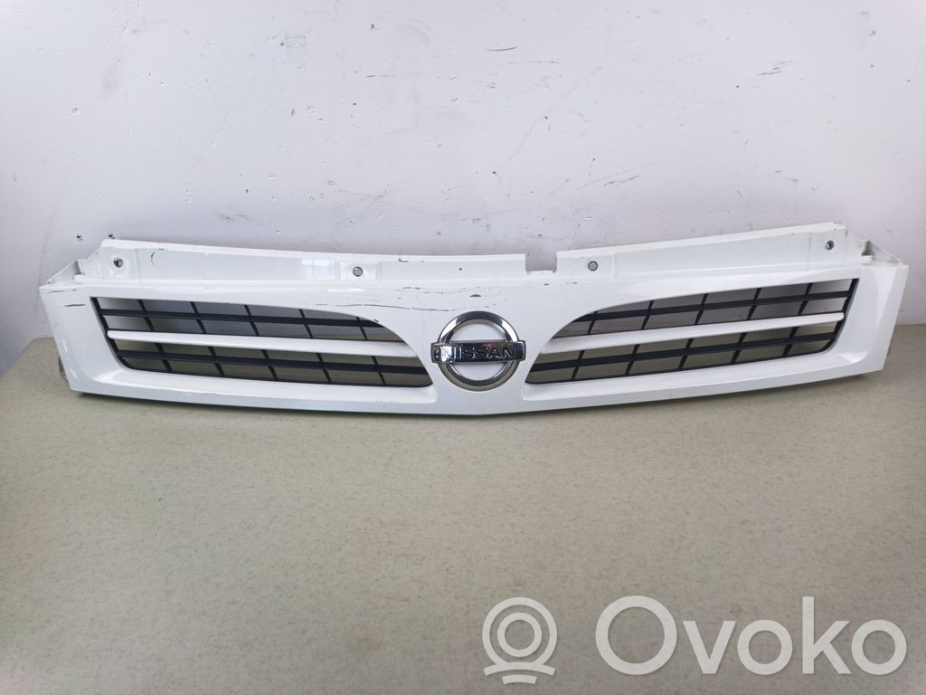 Nissan Interstar Front grill 