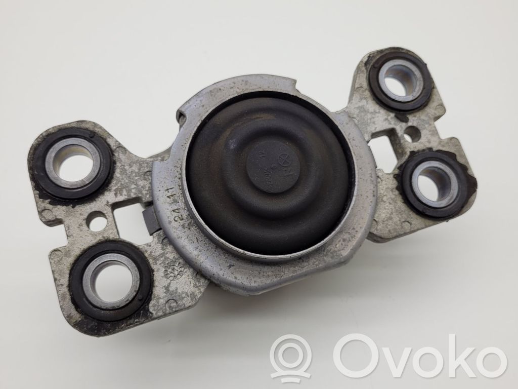 Volvo V60 Engine mount bracket 