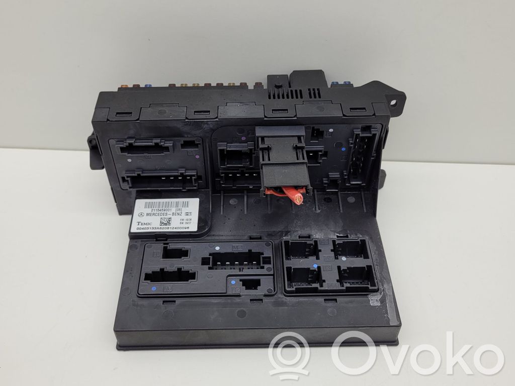 Mercedes-Benz CLS C219 Módulo de fusible 