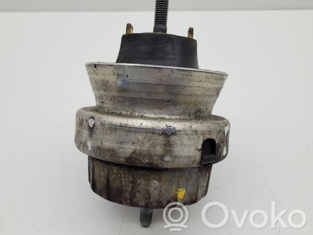 Audi A6 S6 C6 4F Engine mount bracket 
