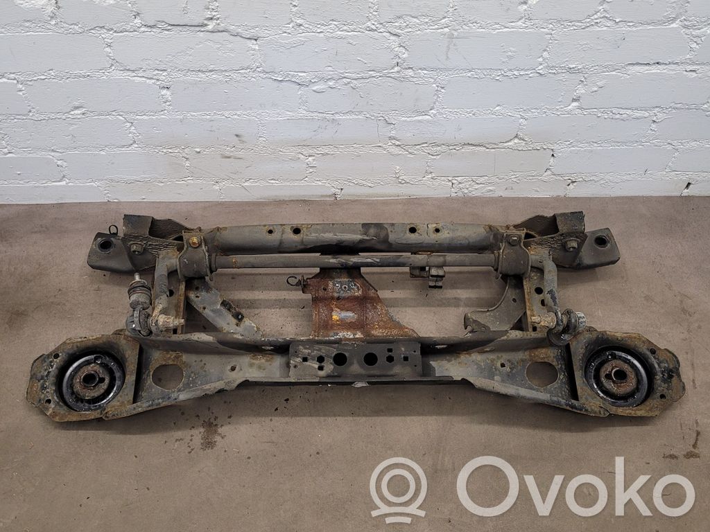 Volvo V40 Galinis traversas 