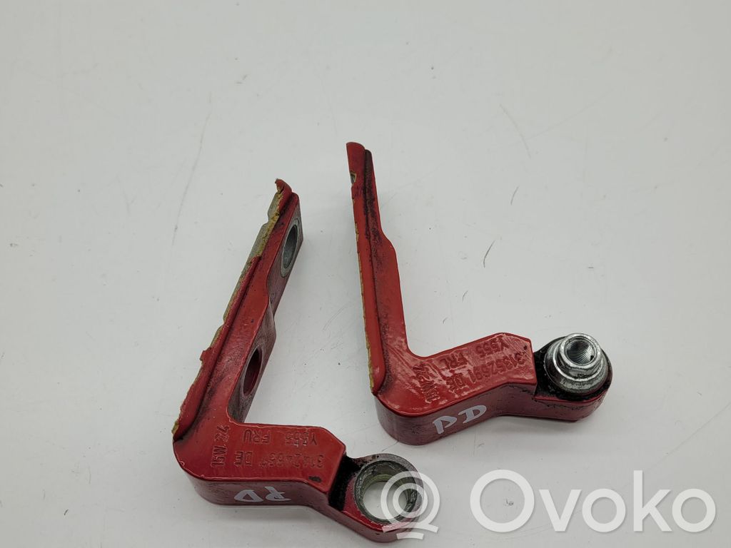 Volvo V40 Front door hinge set 