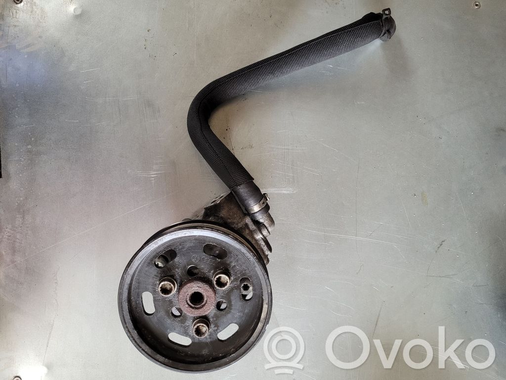 Audi A6 S6 C6 4F Ohjaustehostimen pumppu 