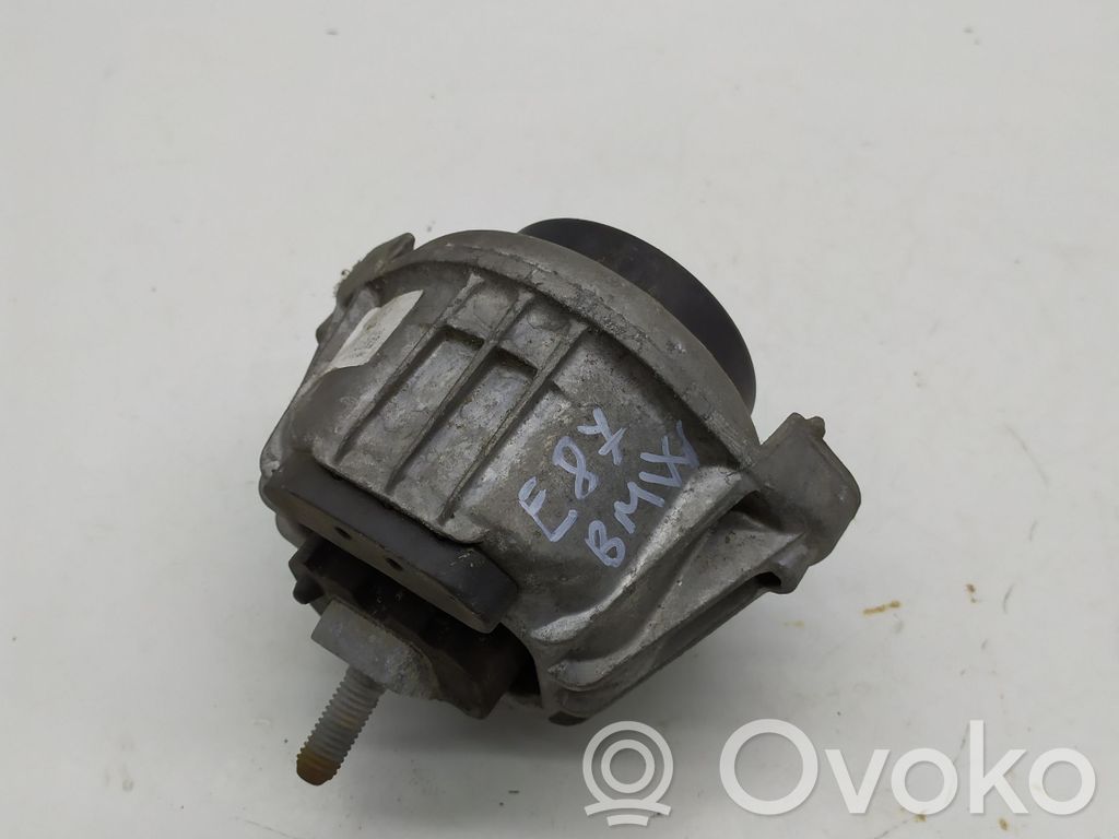 BMW 1 E81 E87 Engine mount bracket 