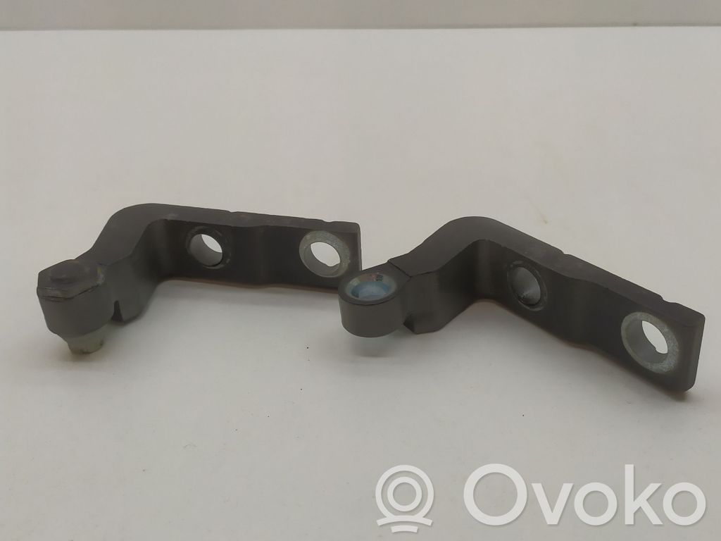 Volvo V40 Cross country Front door hinge set 