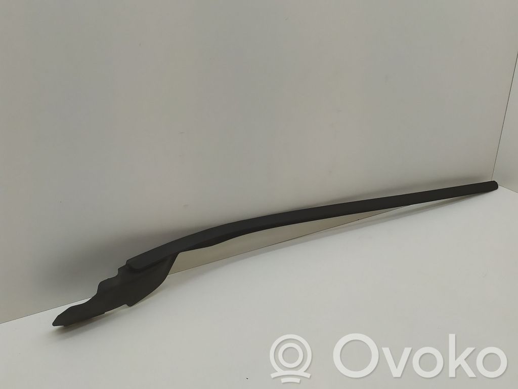 Volvo V40 Cross country Windshield trim 