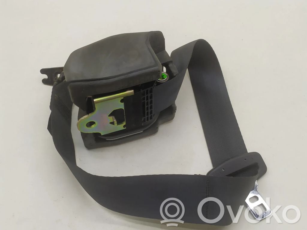 Volvo V40 Cinturón trasero 